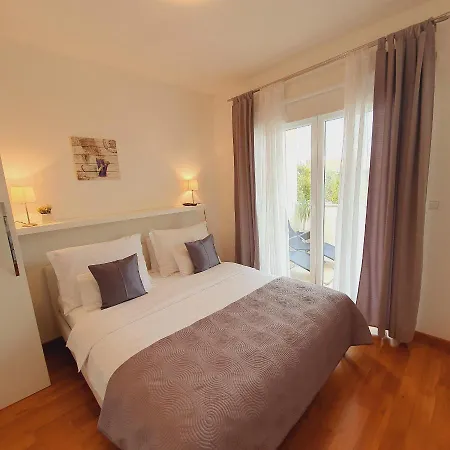 Marti Apartman Murter