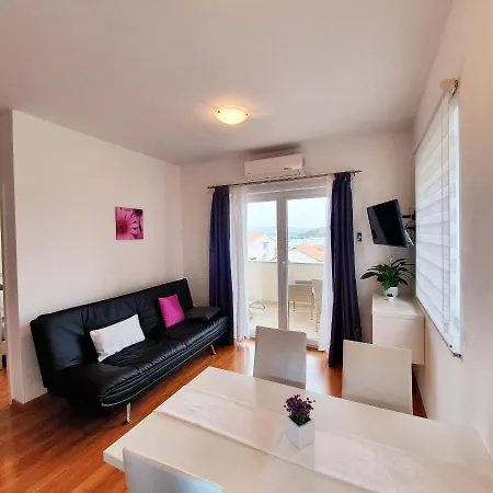 Lägenhet Marti Murter