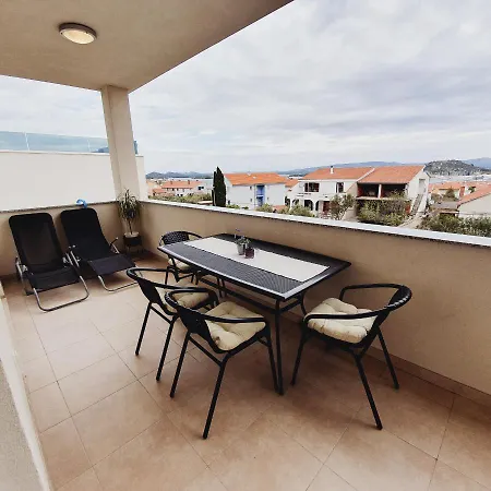 Marti Apartment