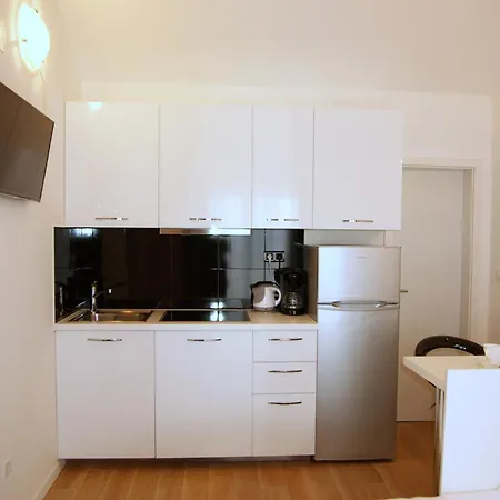 Marti Apartment Murter
