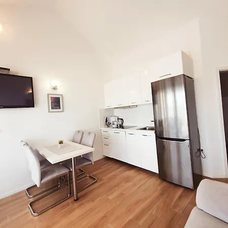 Marti Apartment *