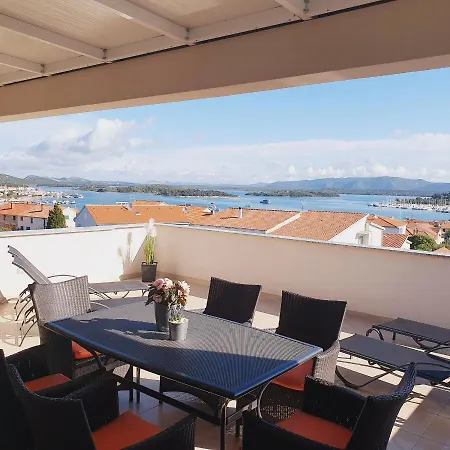 Marti Apartmán Murter